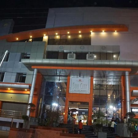 Hotel Suncity & Restaurant Hisār 外观 照片