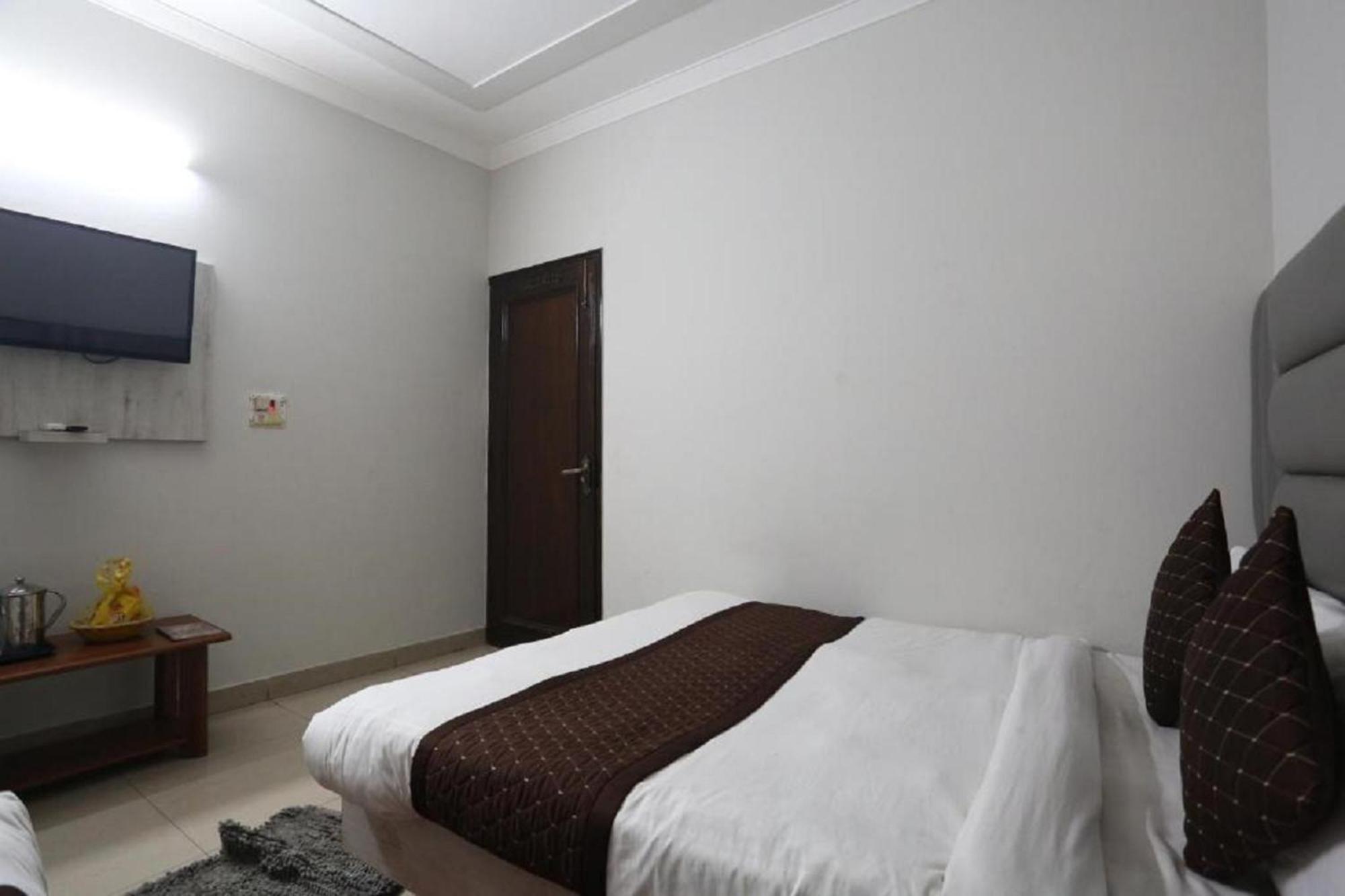 Hotel Suncity & Restaurant Hisār 外观 照片