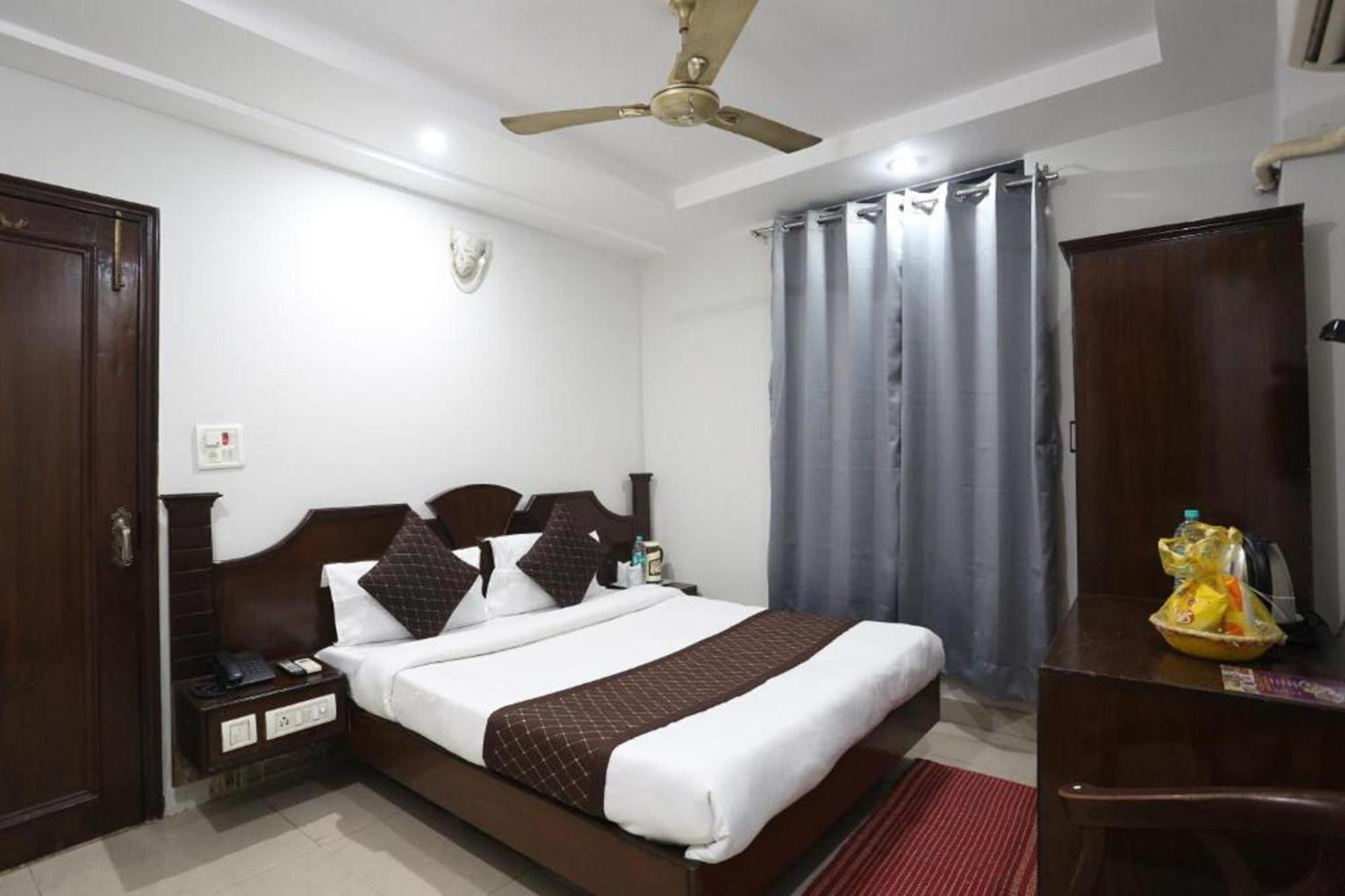 Hotel Suncity & Restaurant Hisār 外观 照片